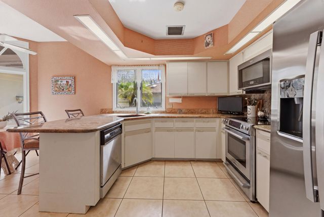 5370 SE Merion Way, Stuart, FL 34997