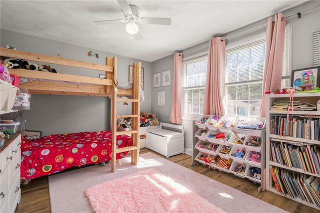 51 Cove Avenue, Barrington, RI 02806