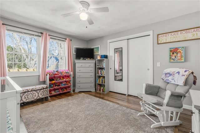 51 Cove Avenue, Barrington, RI 02806