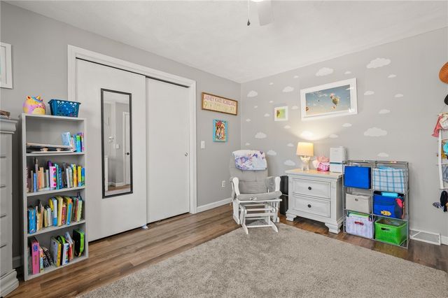 51 Cove Avenue, Barrington, RI 02806