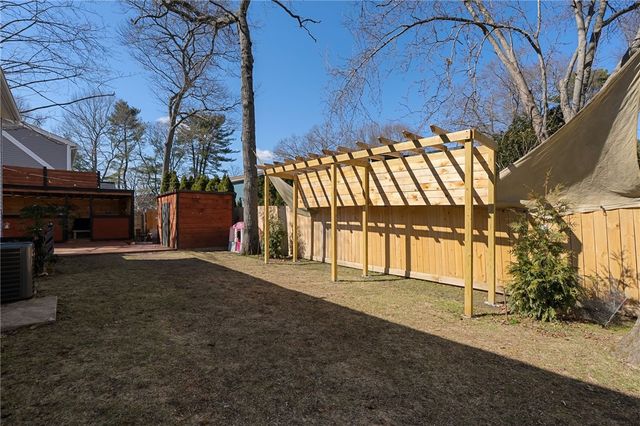 51 Cove Avenue, Barrington, RI 02806