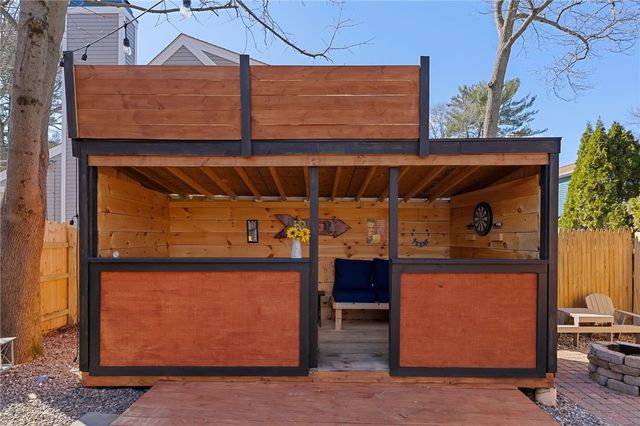 51 Cove Avenue, Barrington, RI 02806