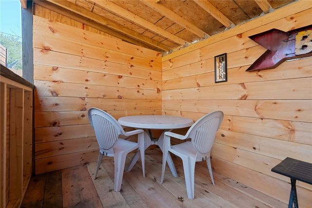 51 Cove Avenue, Barrington, RI 02806