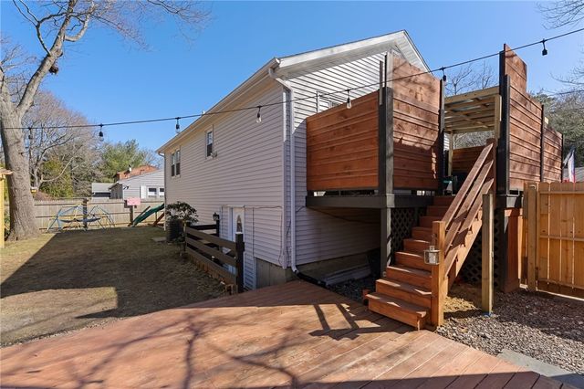 51 Cove Avenue, Barrington, RI 02806