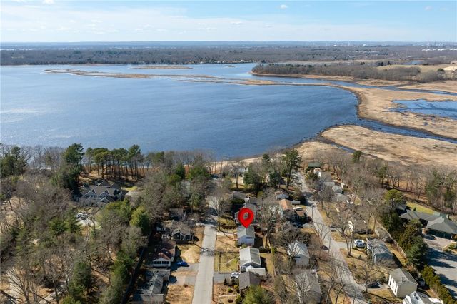 51 Cove Avenue, Barrington, RI 02806