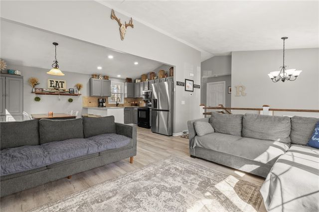 51 Cove Avenue, Barrington, RI 02806