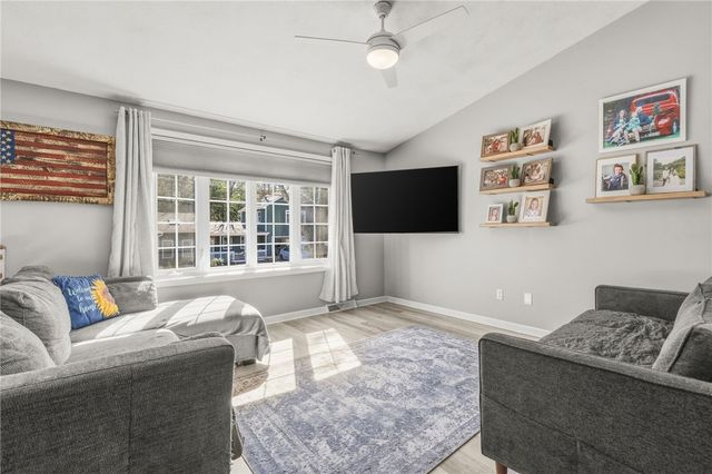 51 Cove Avenue, Barrington, RI 02806