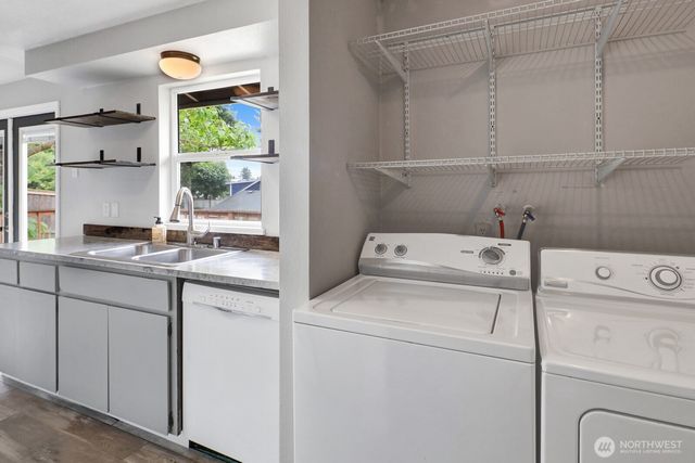 6130 Sunshine Drive, Ferndale, WA 98248