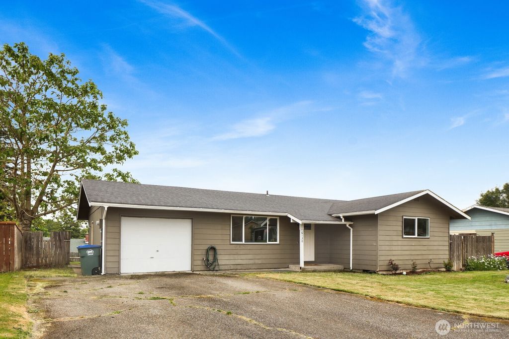 6130 Sunshine Drive, Ferndale, WA 98248