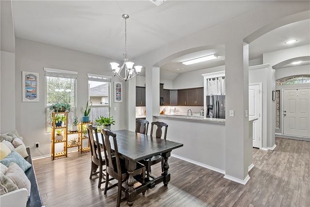 103 Wild Flower Court, Navasota, TX 77868