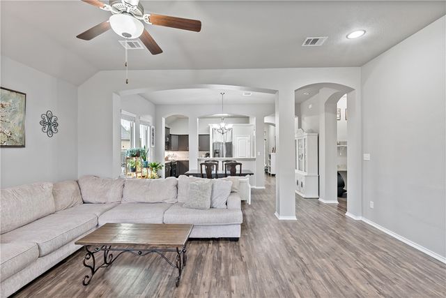 103 Wild Flower Court, Navasota, TX 77868