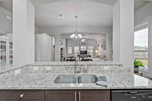 103 Wild Flower Court, Navasota, TX 77868