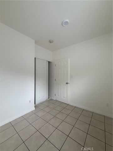 1131 St Louis Avenue 9, Long Beach, CA 90804