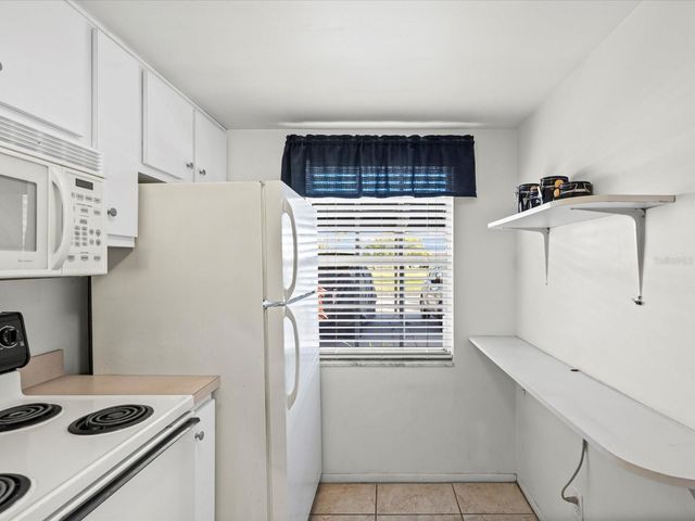 3353 TROPHY BOULEVARD 3, New Port Richey, FL 34655