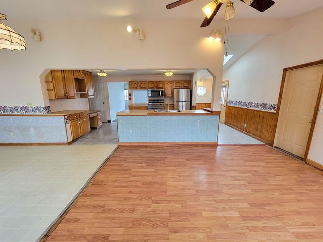 1813 North Avenue, Burlington, VT 05408