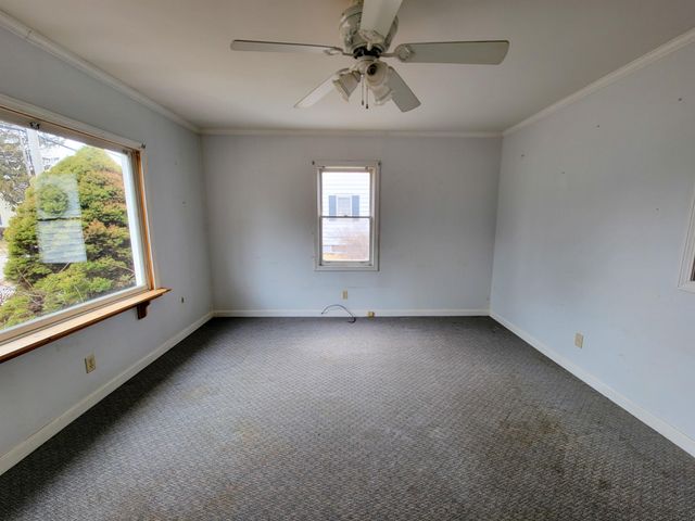 1813 North Avenue, Burlington, VT 05408
