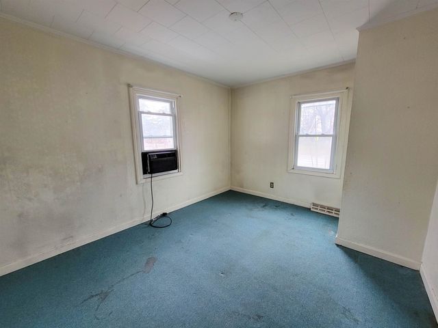 1813 North Avenue, Burlington, VT 05408