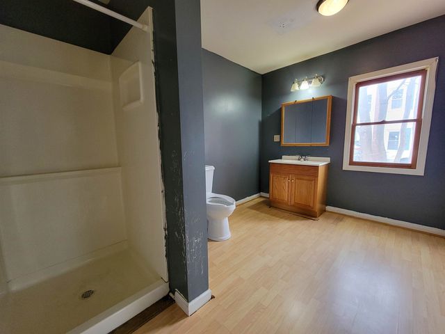 1813 North Avenue, Burlington, VT 05408