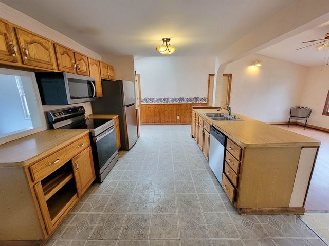 1813 North Avenue, Burlington, VT 05408