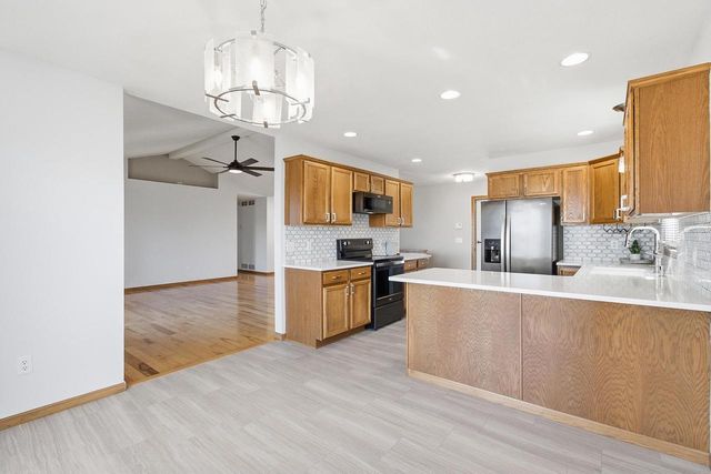 213 Wollet Drive, Fort Atkinson, WI 53538