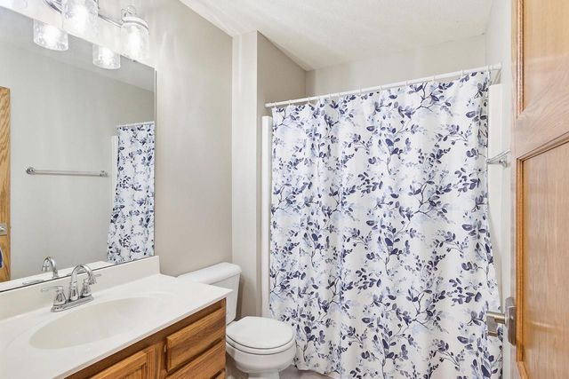 213 Wollet Drive, Fort Atkinson, WI 53538