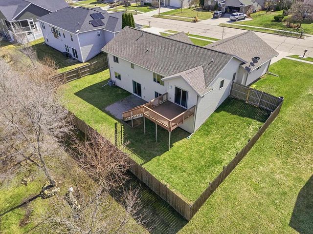 213 Wollet Drive, Fort Atkinson, WI 53538