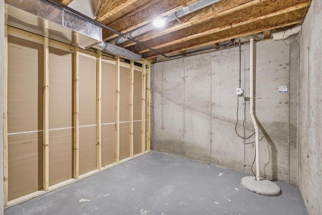 213 Wollet Drive, Fort Atkinson, WI 53538