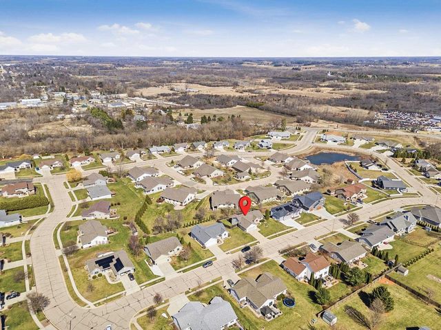 213 Wollet Drive, Fort Atkinson, WI 53538
