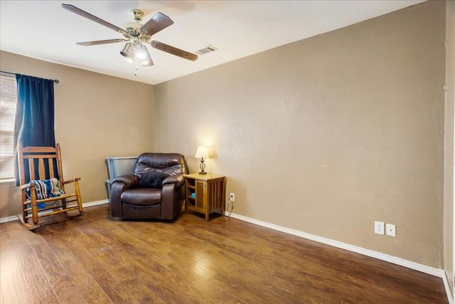 227 N Hopson Street, Van Alstyne, TX 75495