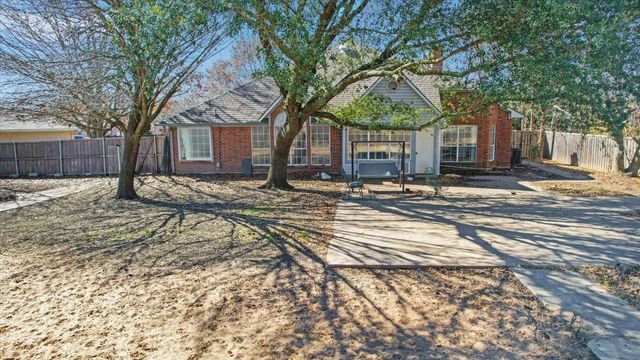 227 N Hopson Street, Van Alstyne, TX 75495