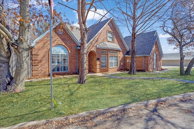 227 N Hopson Street, Van Alstyne, TX 75495