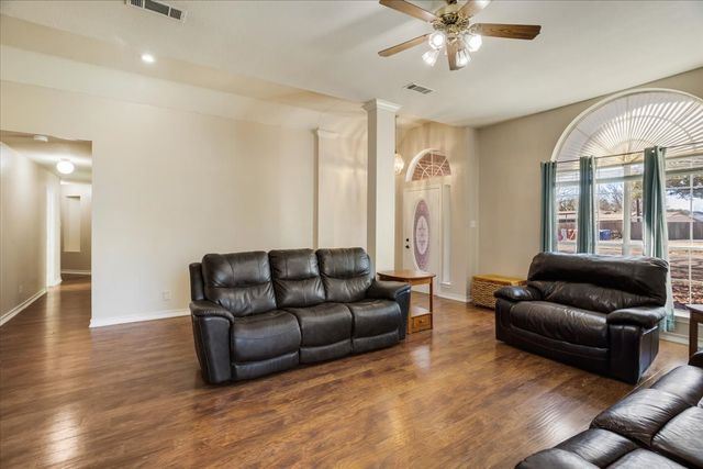 227 N Hopson Street, Van Alstyne, TX 75495