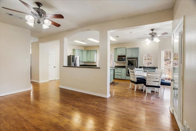 227 N Hopson Street, Van Alstyne, TX 75495