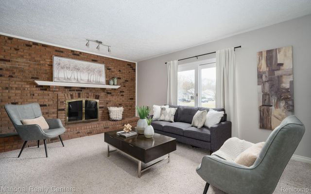 2720 Leewood Circle, Orion Charter Township, MI 48360