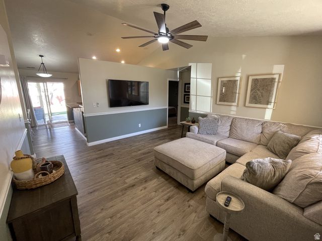 1848 S BRIDLE CIR, Washington, UT 84780