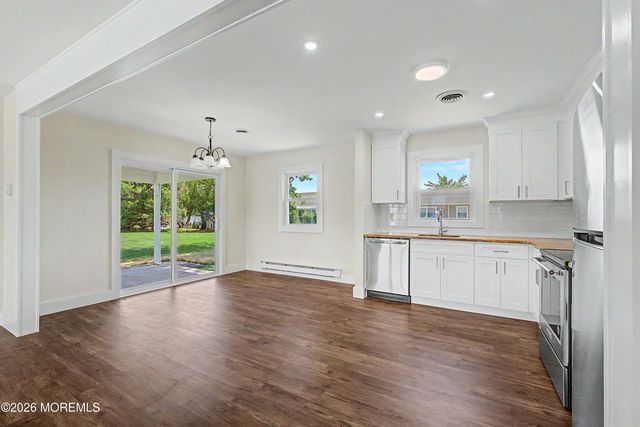 23 Eton Road, Toms River, NJ 08757