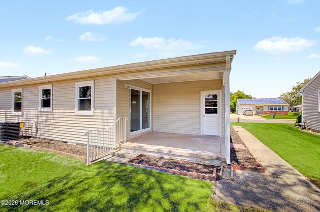 23 Eton Road, Toms River, NJ 08757