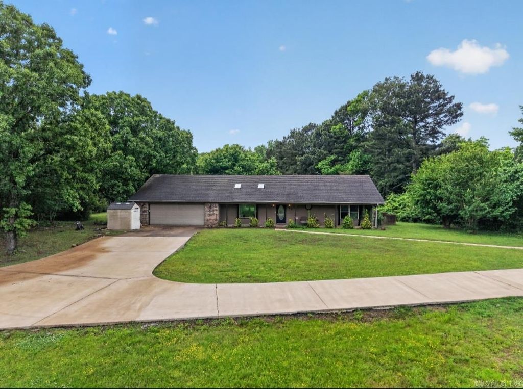 121 Rolling Meadows Lane, Austin, AR 72007