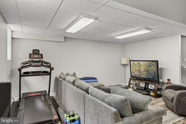 99 WEAVER DR, Marlton, NJ 08053