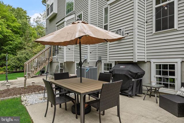 99 WEAVER DR, Marlton, NJ 08053