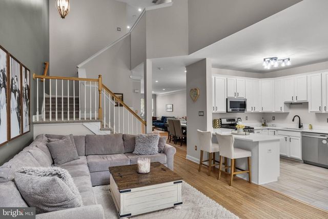 99 WEAVER DR, Marlton, NJ 08053