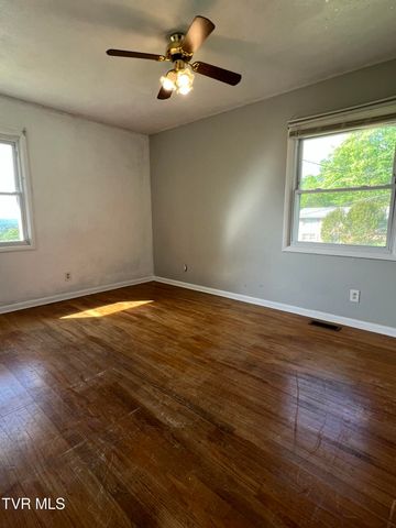 613 Rogers Avenue, Kingsport, TN 37660