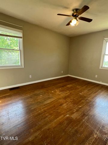 613 Rogers Avenue, Kingsport, TN 37660