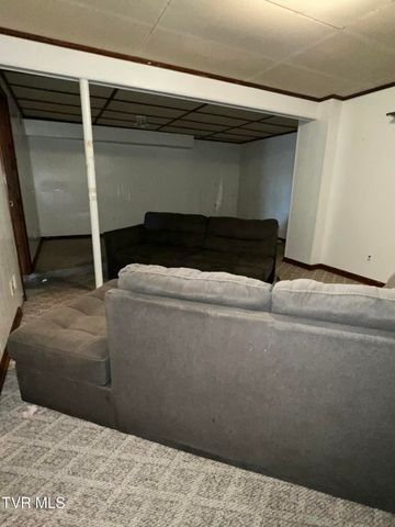 613 Rogers Avenue, Kingsport, TN 37660