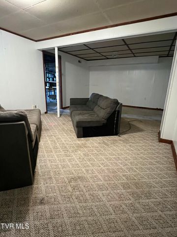 613 Rogers Avenue, Kingsport, TN 37660