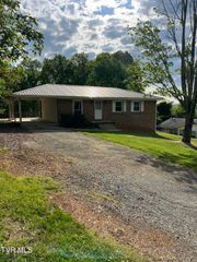 613 Rogers Avenue, Kingsport, TN 37660