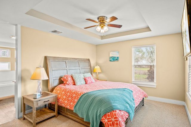 423 S 7th St, Port Aransas, TX 78373