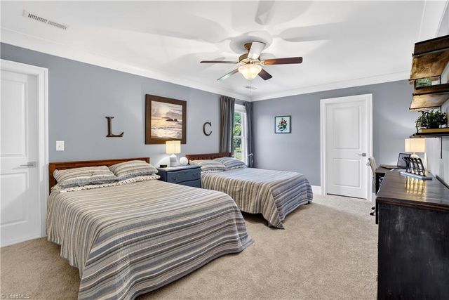 6634 Linville Ridge Drive, Oak Ridge, NC 27310