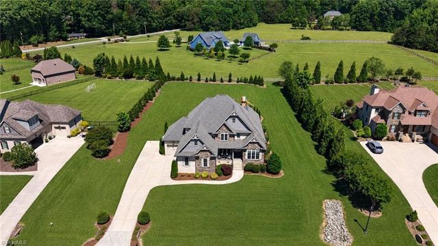 6634 Linville Ridge Drive, Oak Ridge, NC 27310