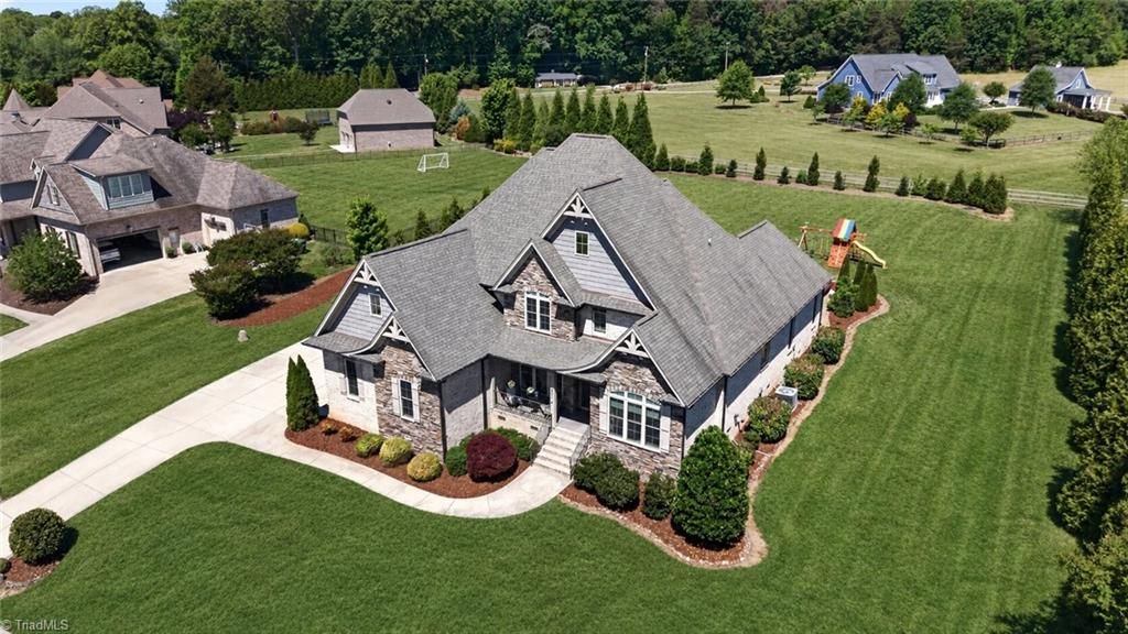 6634 Linville Ridge Drive, Oak Ridge, NC 27310